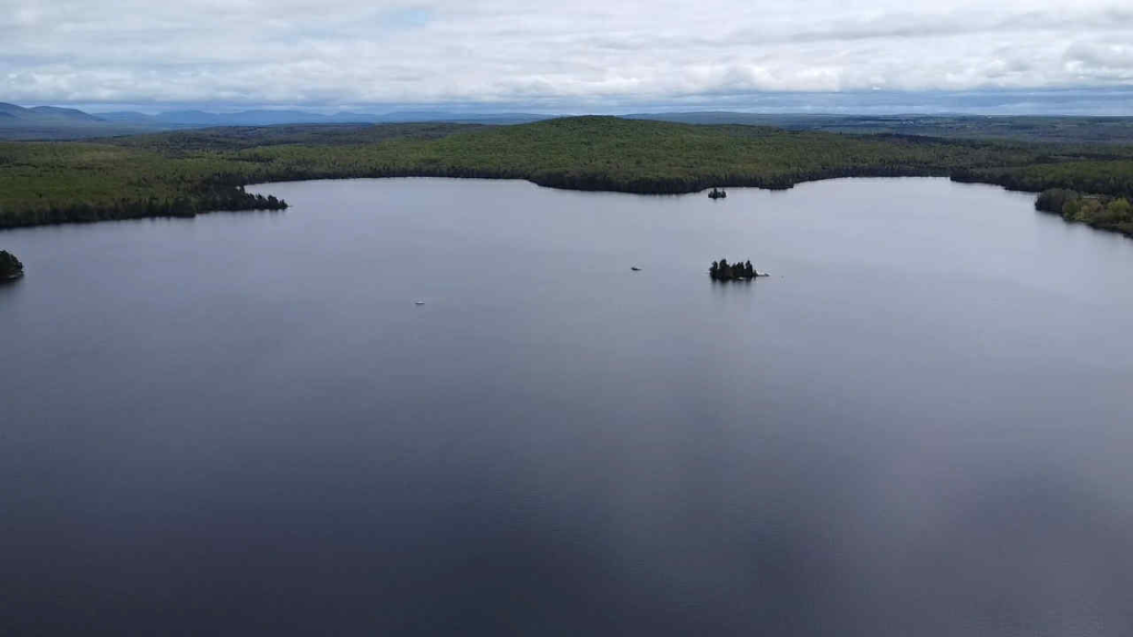81-domaine-du-lac-moffatt-lingwick-qc-canada